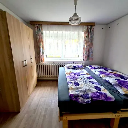 In Bei Gruenen Huegeln, Cleaning Included Bärenstein