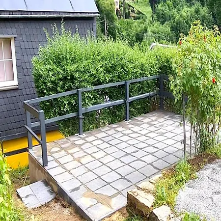 In Bei Gruenen Huegeln, Cleaning Included *